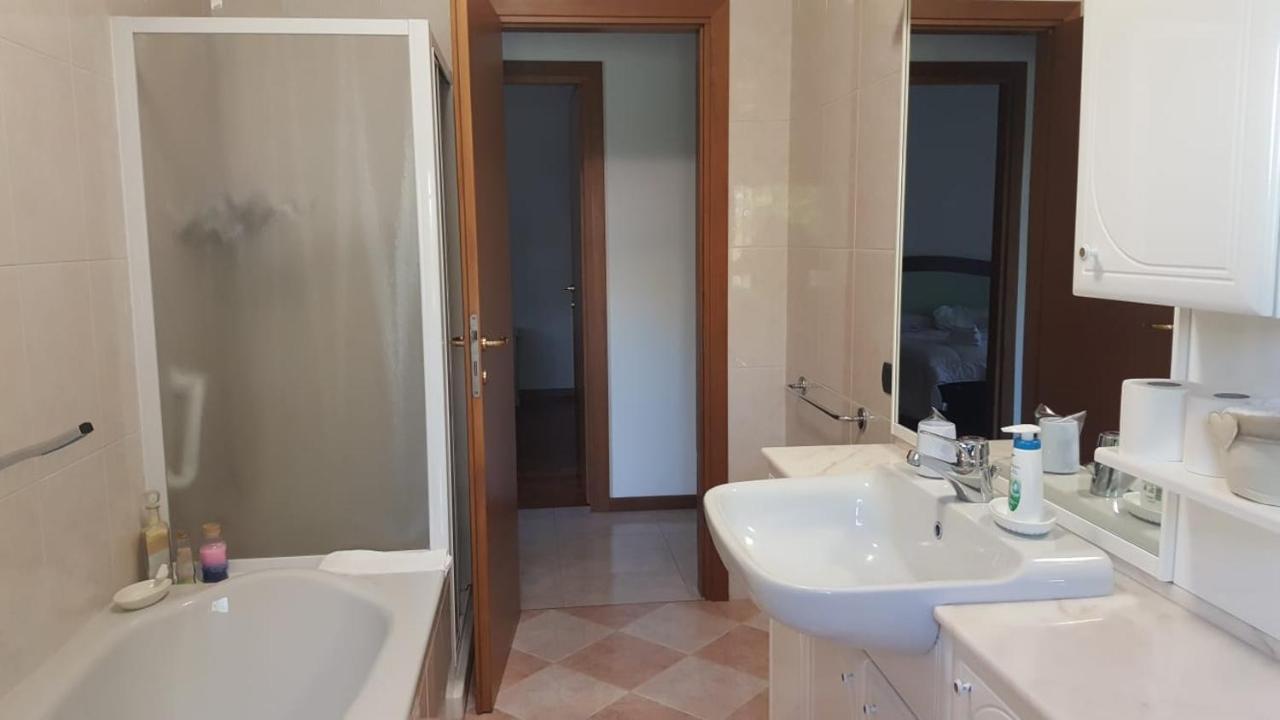 Apartamento La Casa Sul Parco Valeggio sul Mincio Exterior foto
